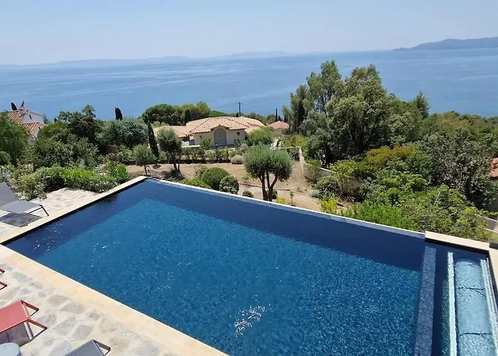 Splendide Vue 180° A 500 M De La * Le Lavandou