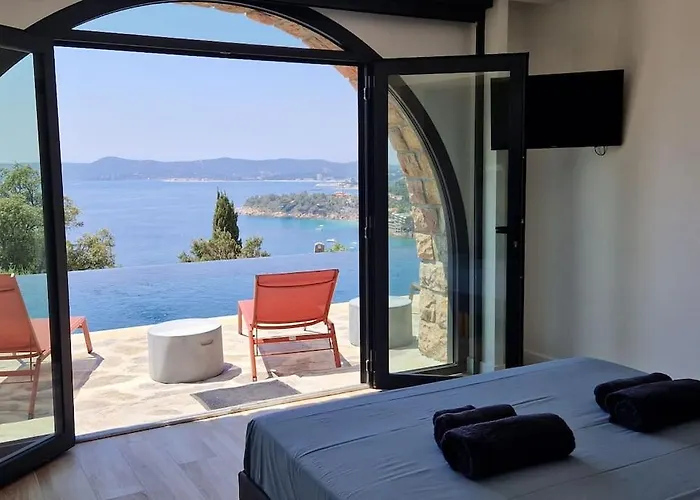 Splendide Vue 180° A 500 M De La Le Lavandou